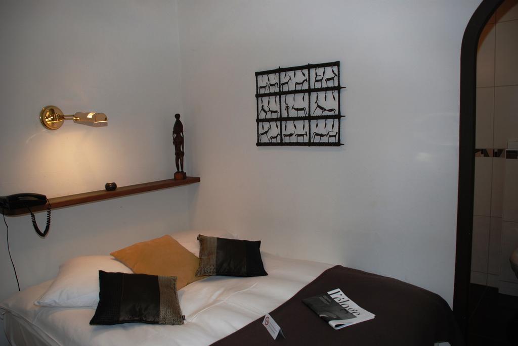 Hostellerie De Geneve Vevey Room photo