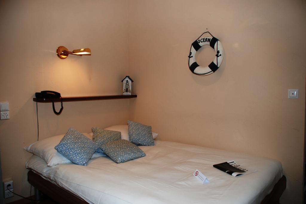 Hostellerie De Geneve Vevey Room photo